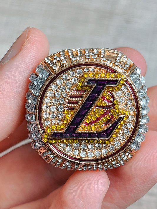 Champion ring|  Lakers Champion ring